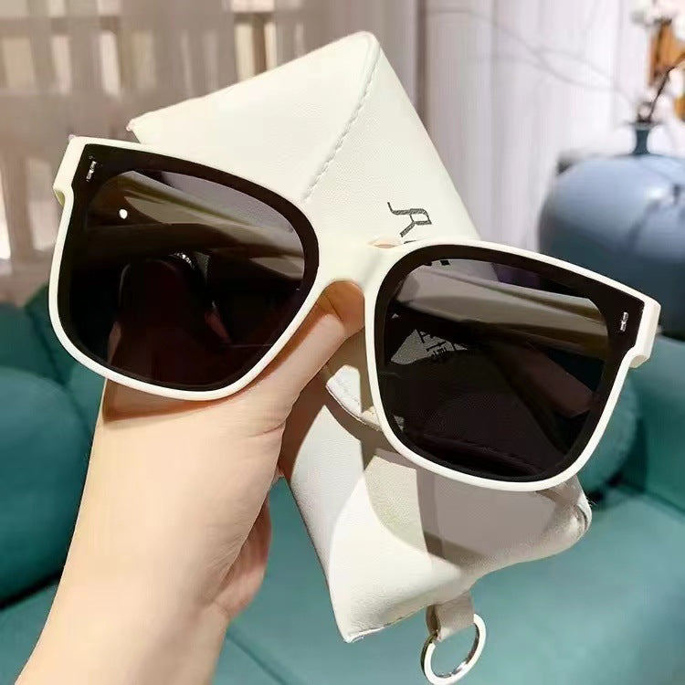 Wholesale Summer sun protection polarized glasses with myopia cover, one mirror for two purposes, driving fashionable sunglasses